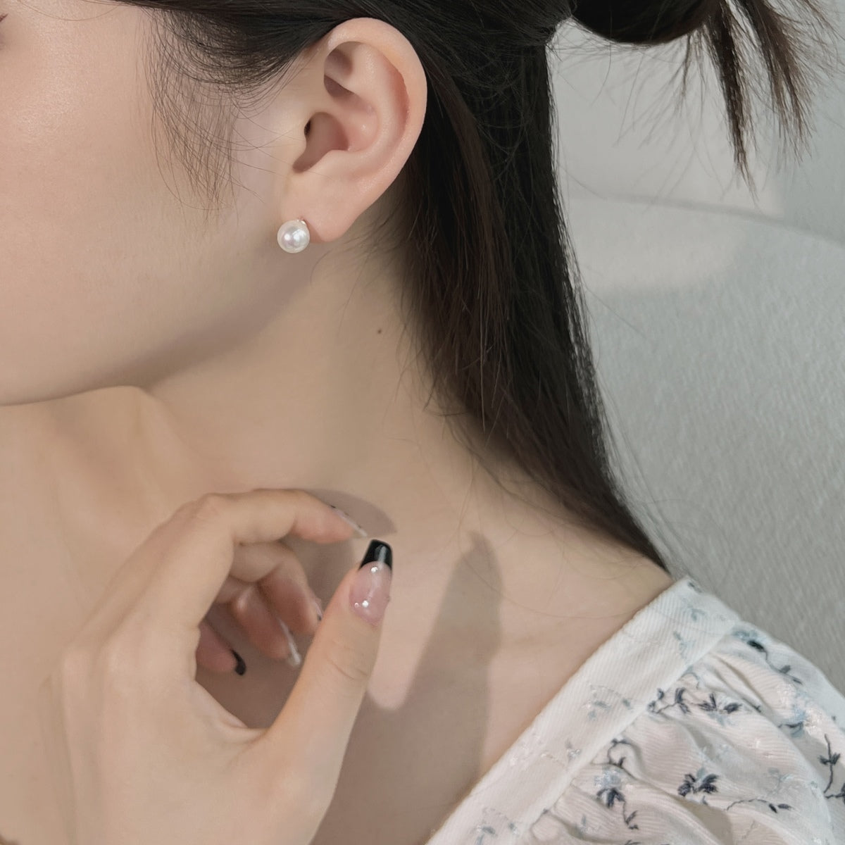[Violet JW]Delicate Pearl Earrings