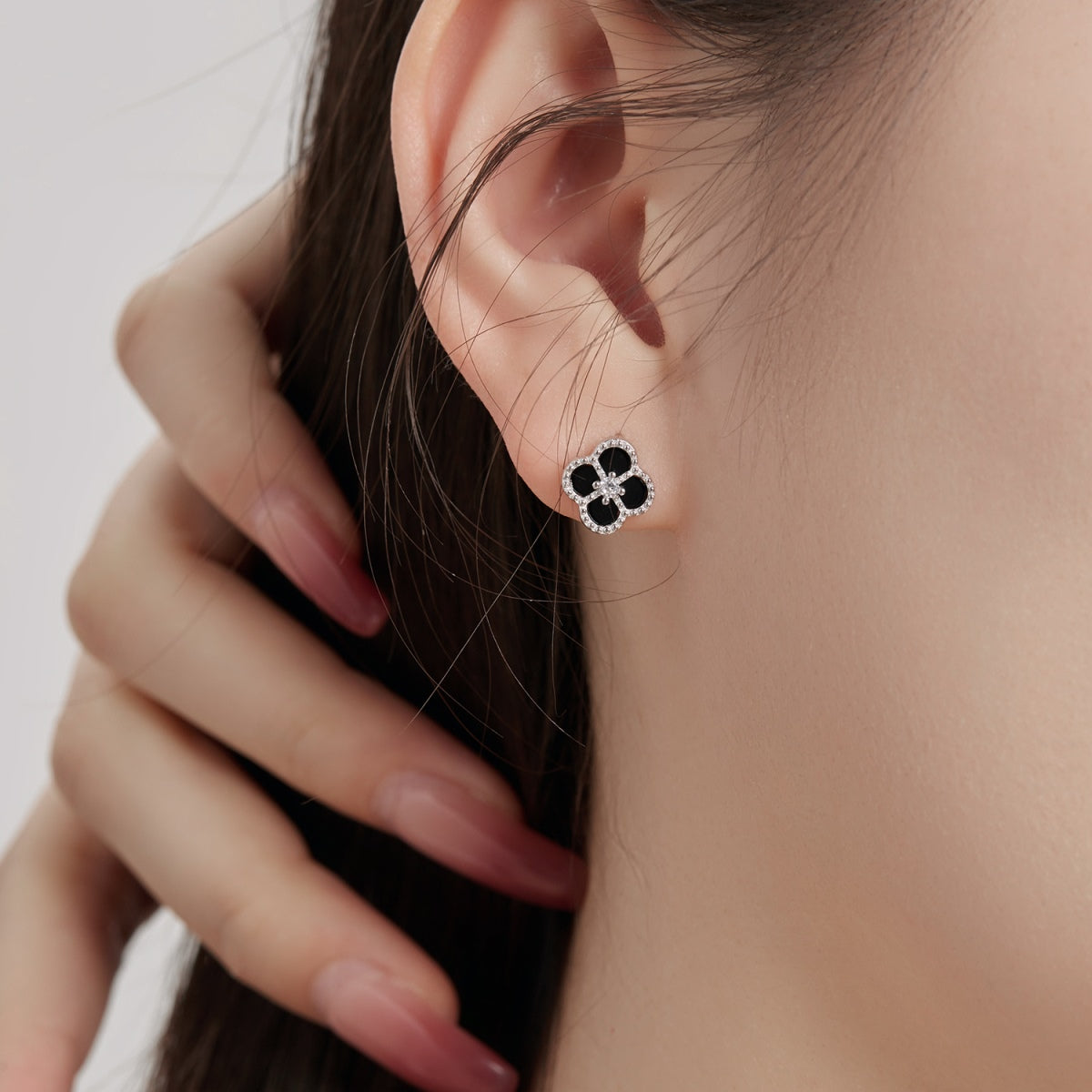 [Violet JW]Four-Leaf Clover Flower Shape Exquisite Earrings