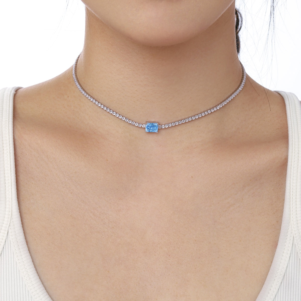 [Violet JW]2.0 carat Ornate Emerald Cut Necklace