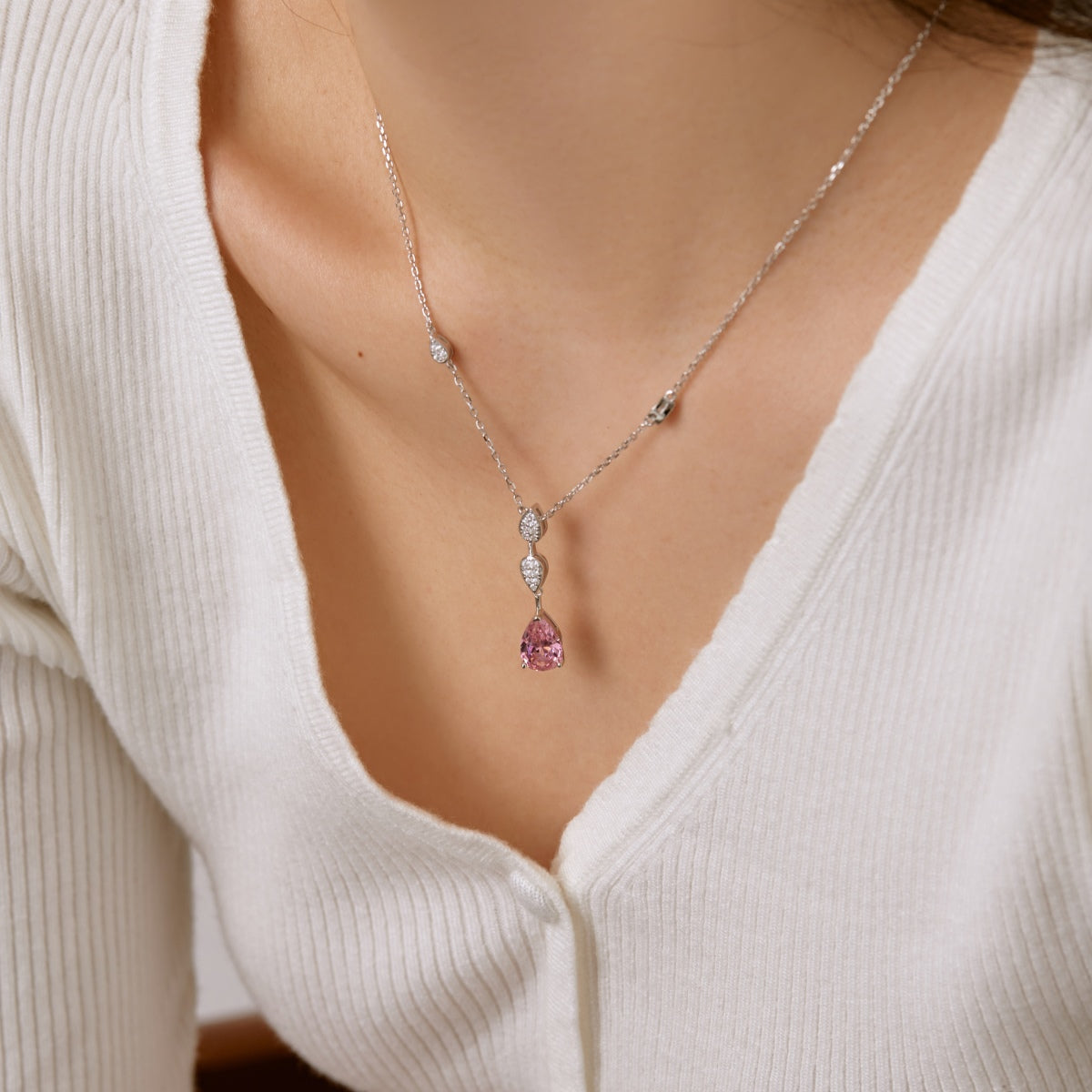[Violet JW]Dazzling Pear Cut Necklace