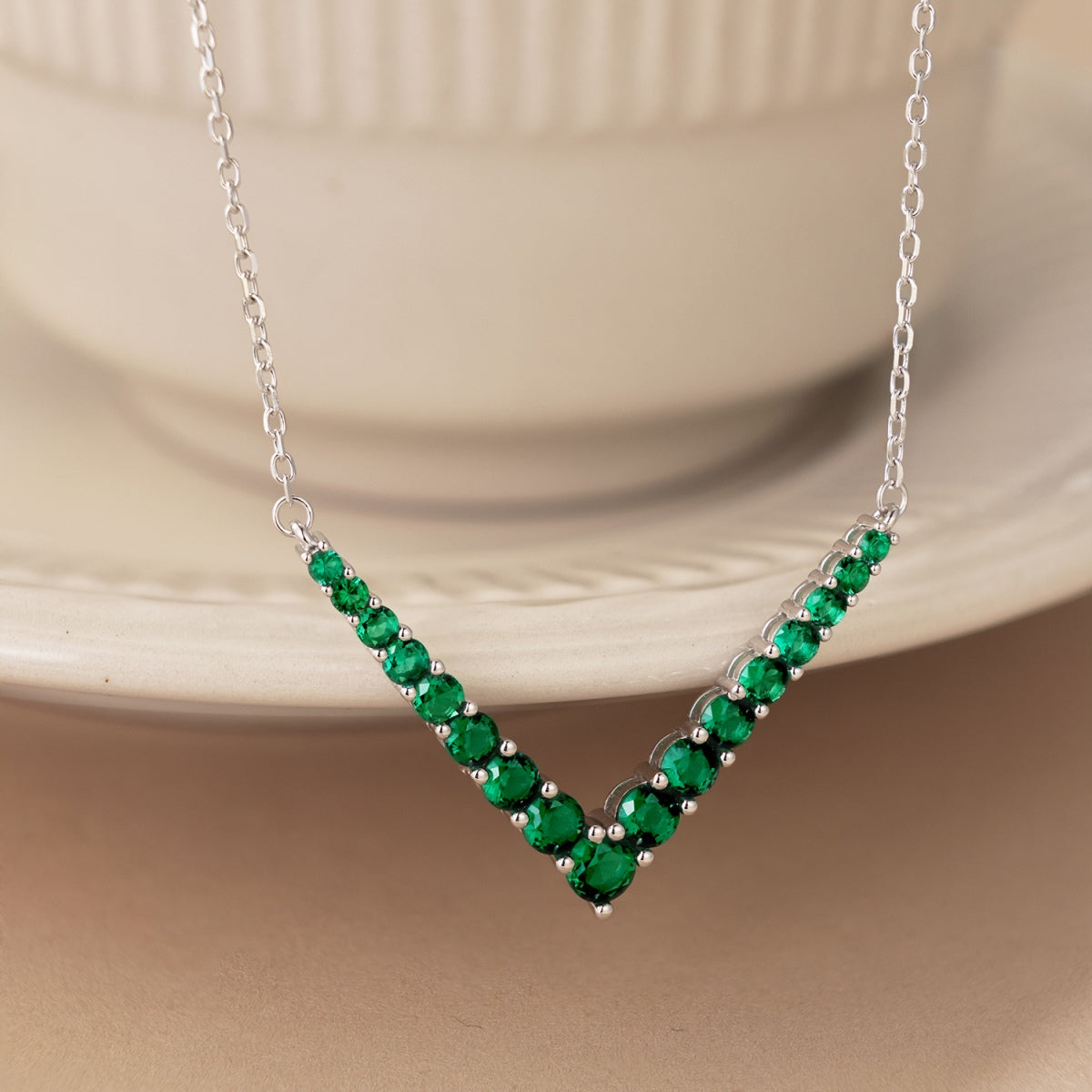 [Violet JW]Ornate Round Cut Necklace