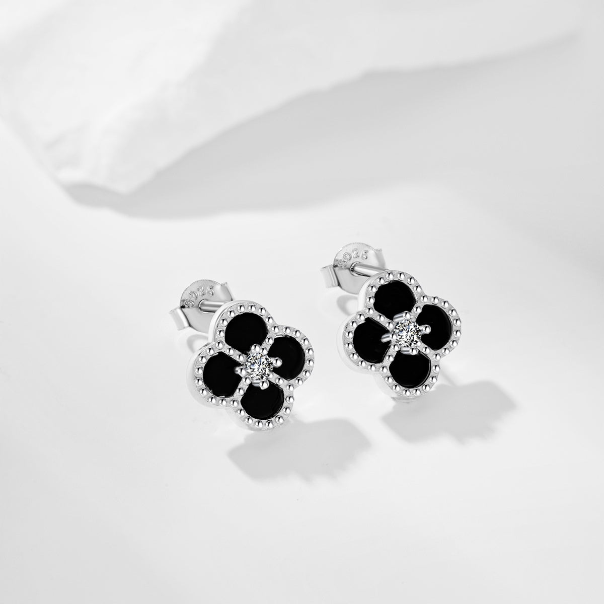 [Violet JW]Four-Leaf Clover Flower Shape Exquisite Earrings