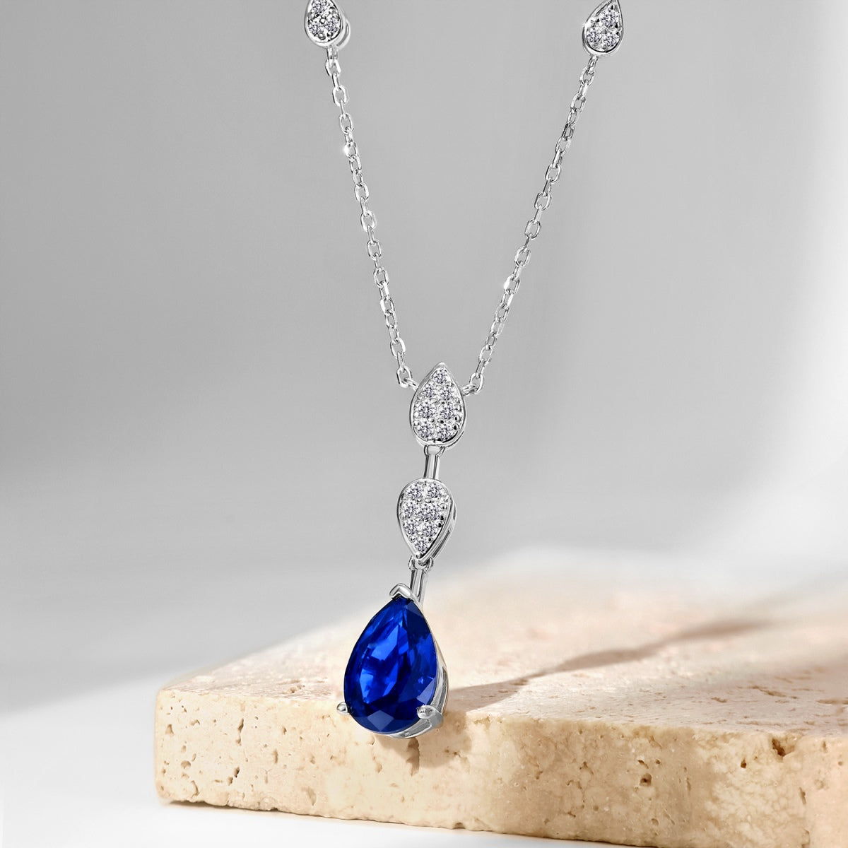 [Violet JW]Dazzling Pear Cut Necklace