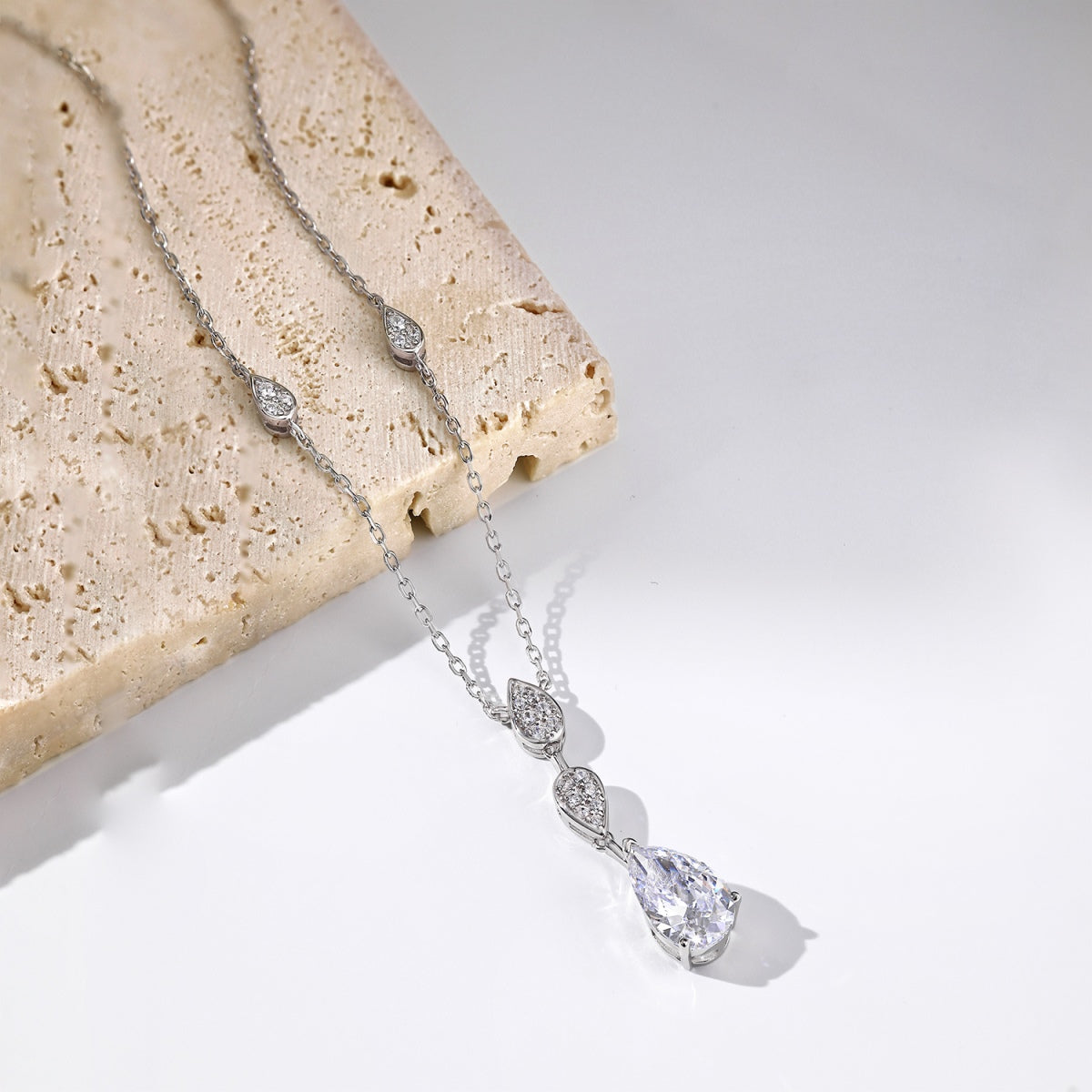 [Violet JW]Dazzling Pear Cut Necklace
