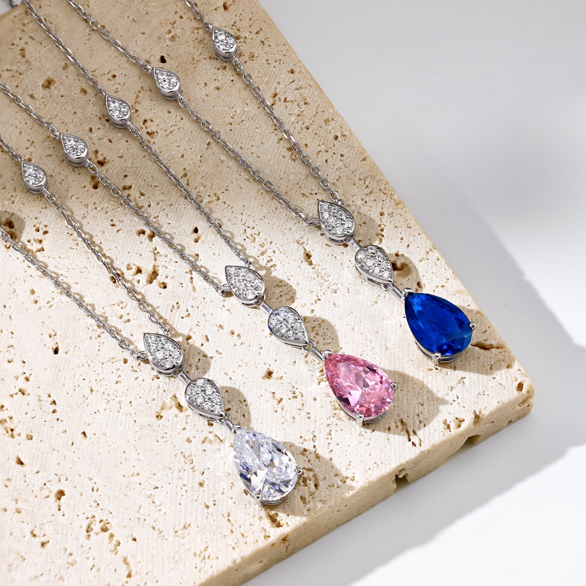 [Violet JW]Dazzling Pear Cut Necklace