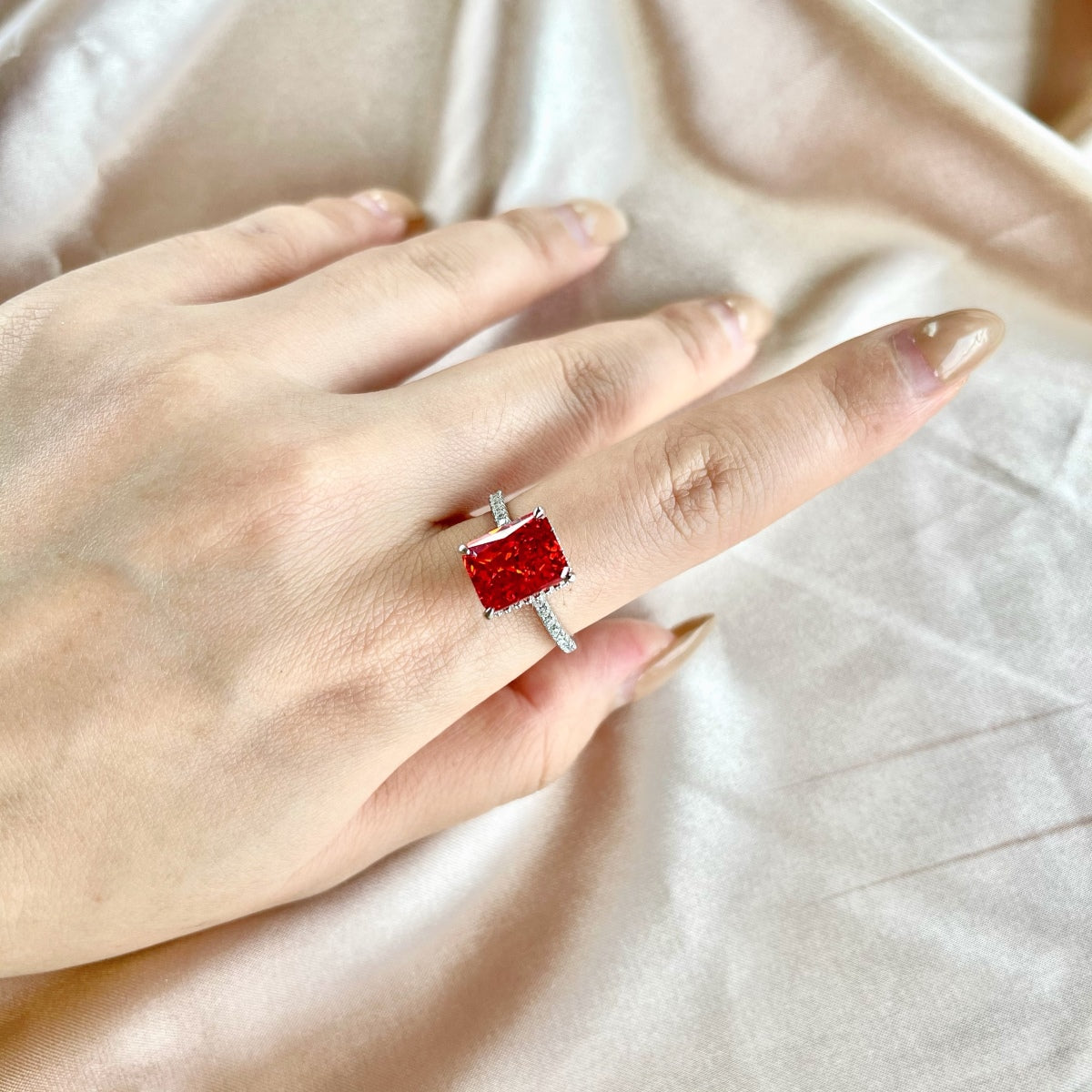 [Violet JW]4.0 Carat Luxurious Engagement Ring