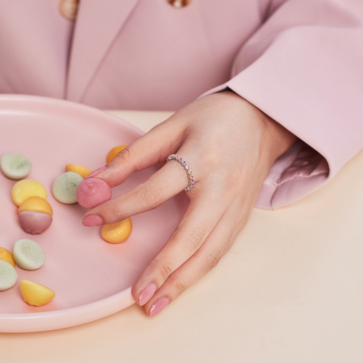 [Violet JW]Unique Scintillating Round Cut Daily Ring
