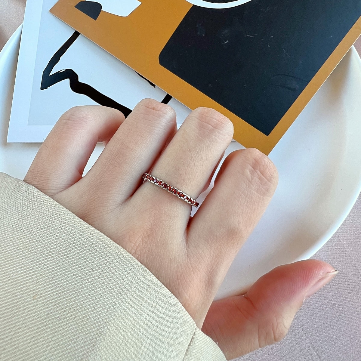 [Violet JW]Delicate Sparkling Round Cut Daily Ring