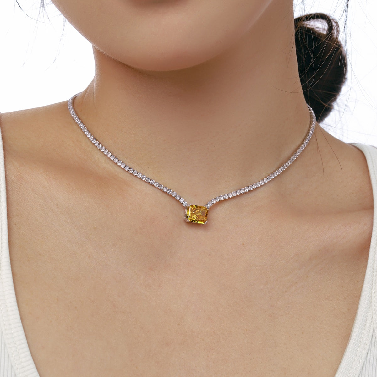 [Violet JW]4.0 Carat Elegant Radiant Cut Necklace