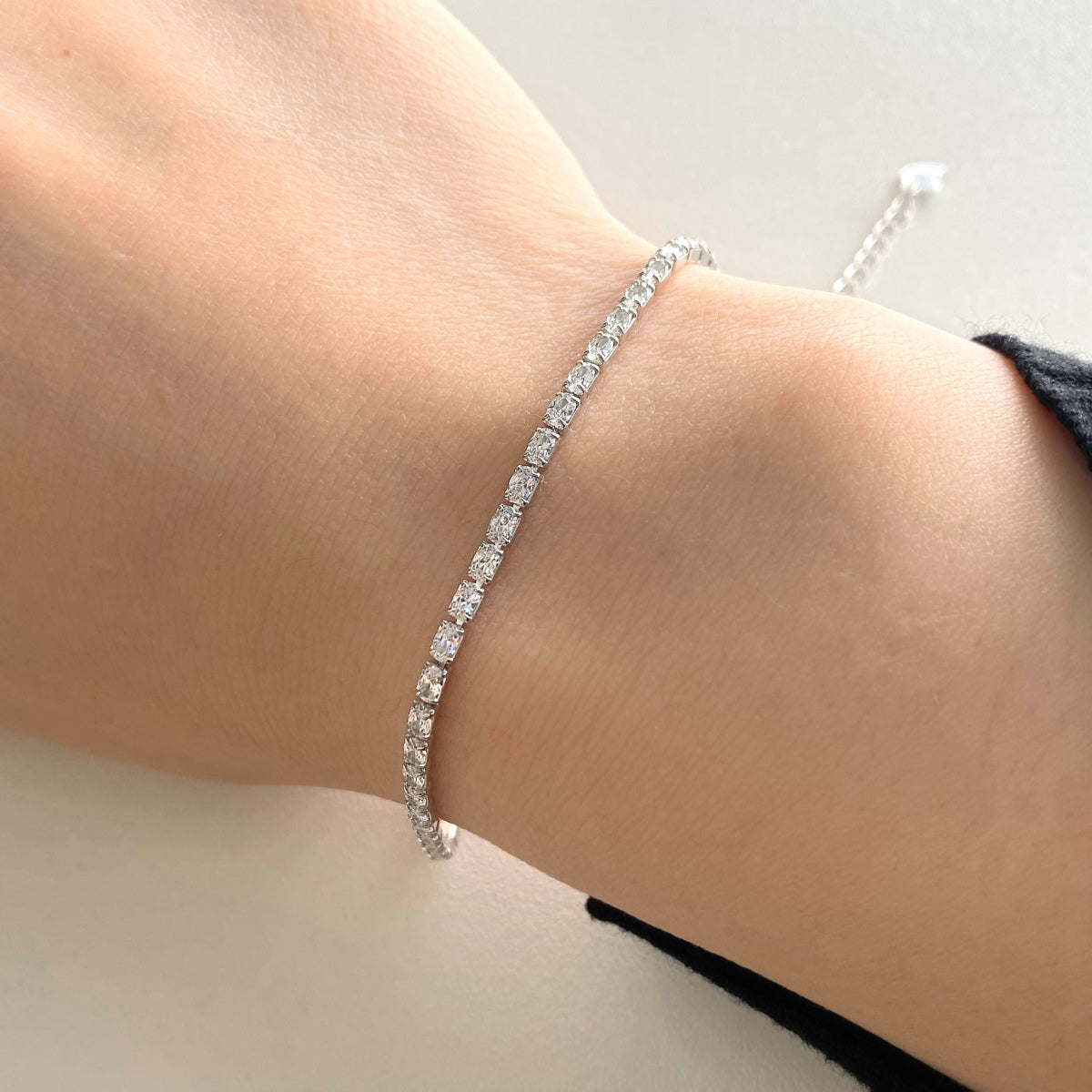 [Violet JW]Elegant Emerald Cut Daily Bracelet