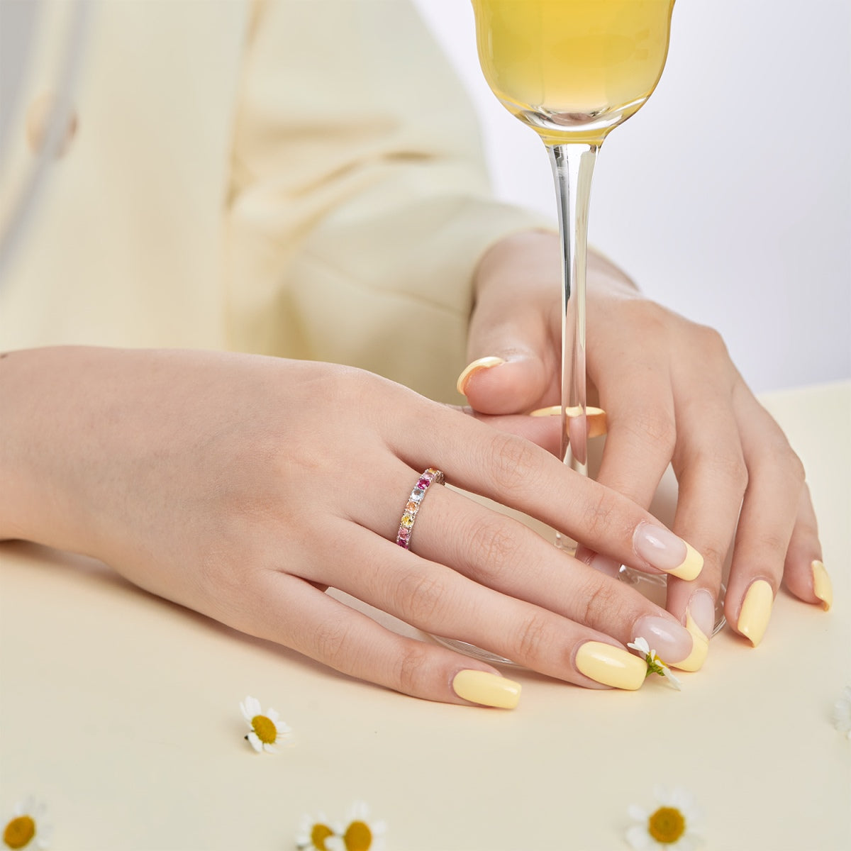 [Violet JW]Dazzling Lustrous Round Cut Tennis Ring