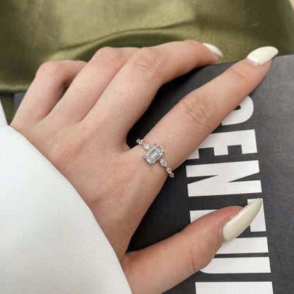 [Violet JW]1.0 Carat Dainty Resplendent Radiant Cut Daily Ring