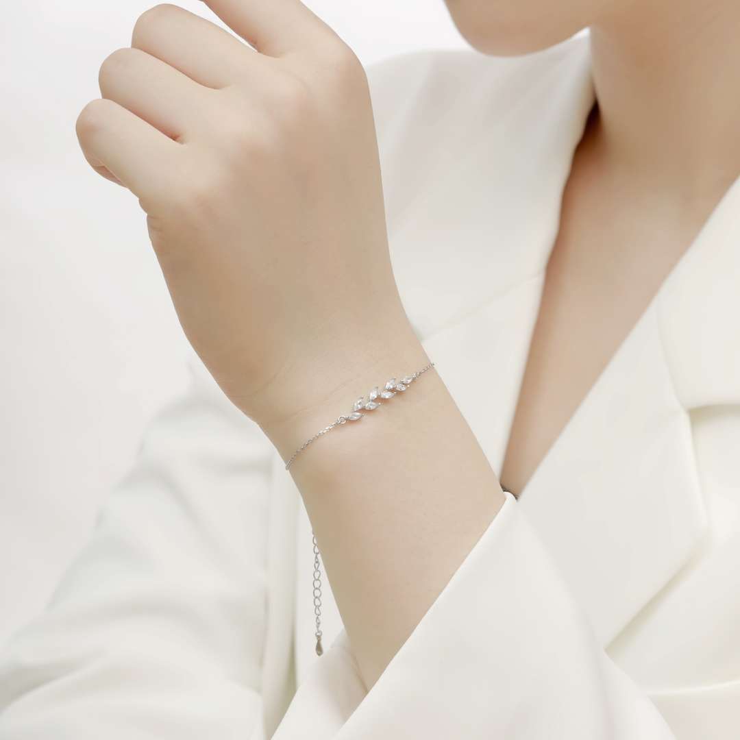 [Violet JW]Elegant Wheat Leaves Shape Bracelet