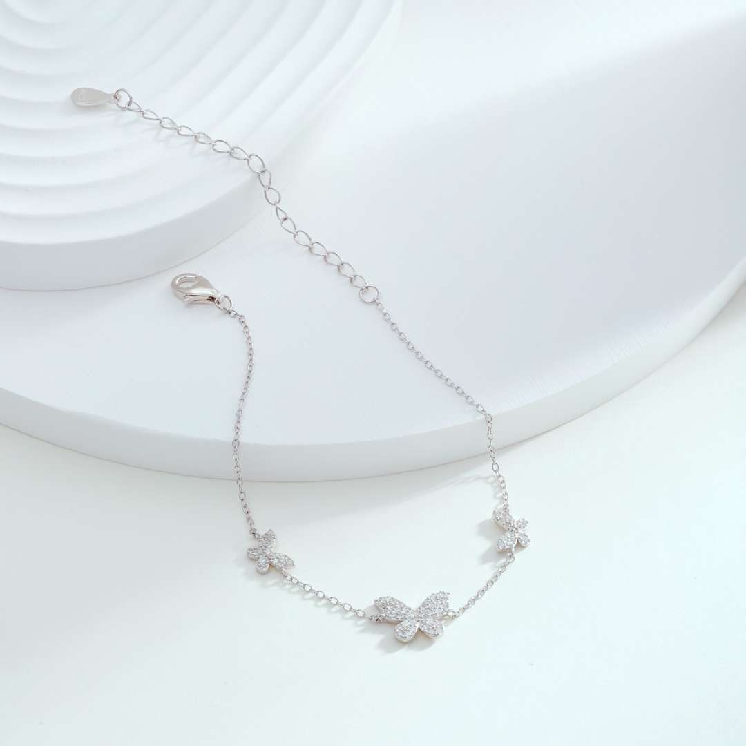 [Violet JW]Delicate Butterfly Pendant Bracelet