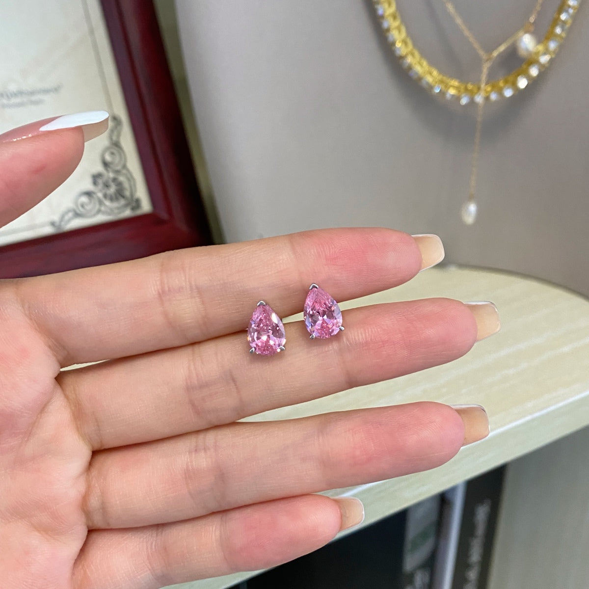 [Violet JW]Ornate Water Drop Shape Earrings