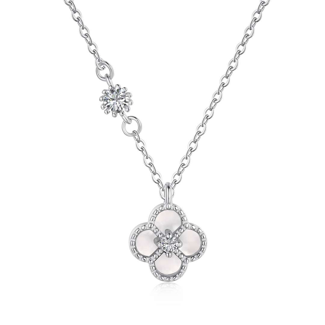 [Baslove]繊細な花の形のネックレス