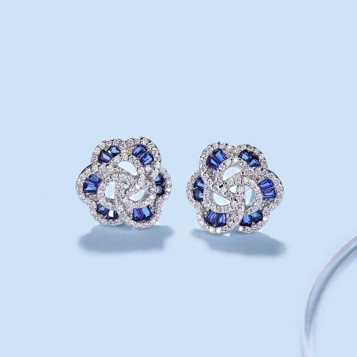 [Violet JW]Exquisite Flower Shape Daily Earrings