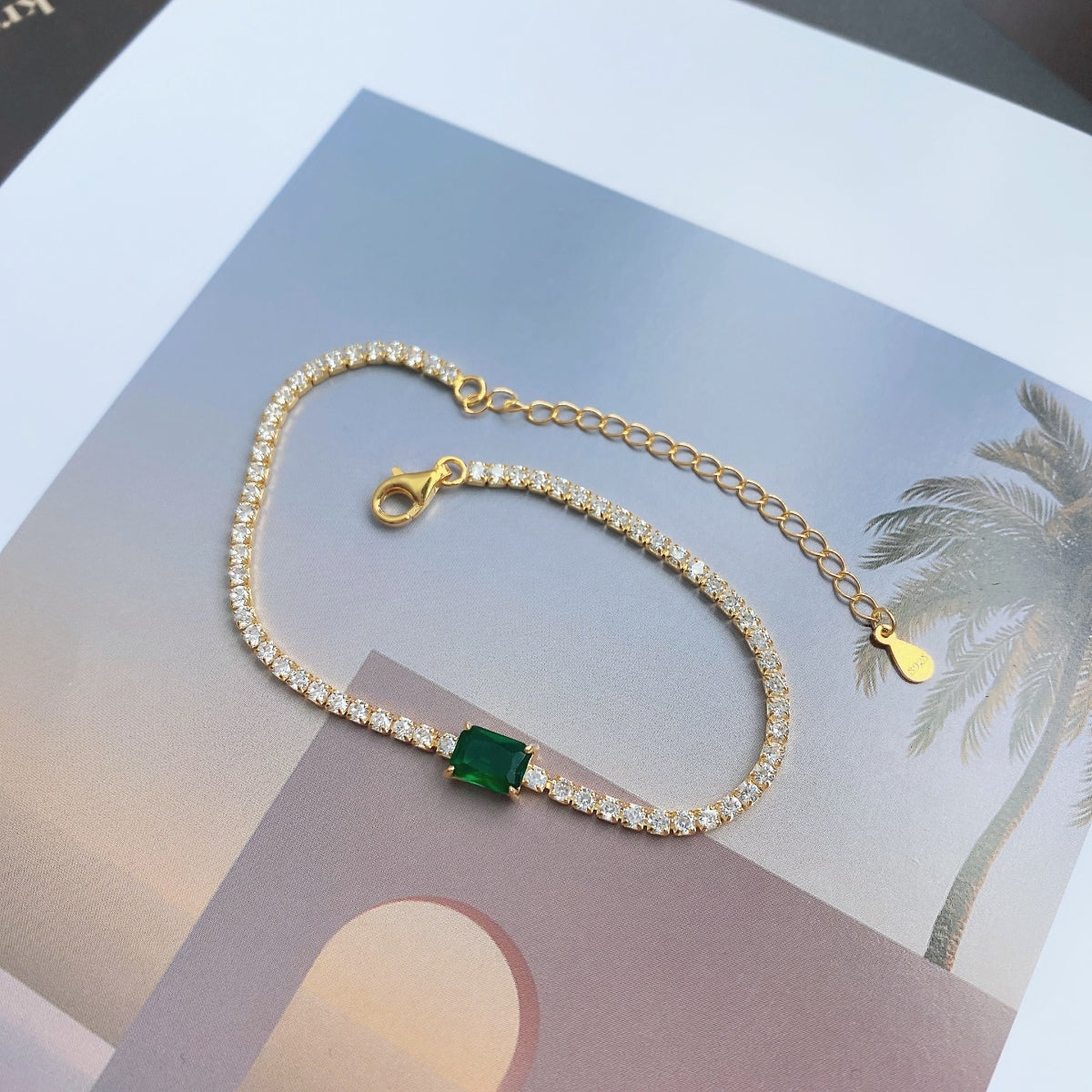 [Violet JW]1.0 Carat Unique Emerald Cut Banquet Bracelet