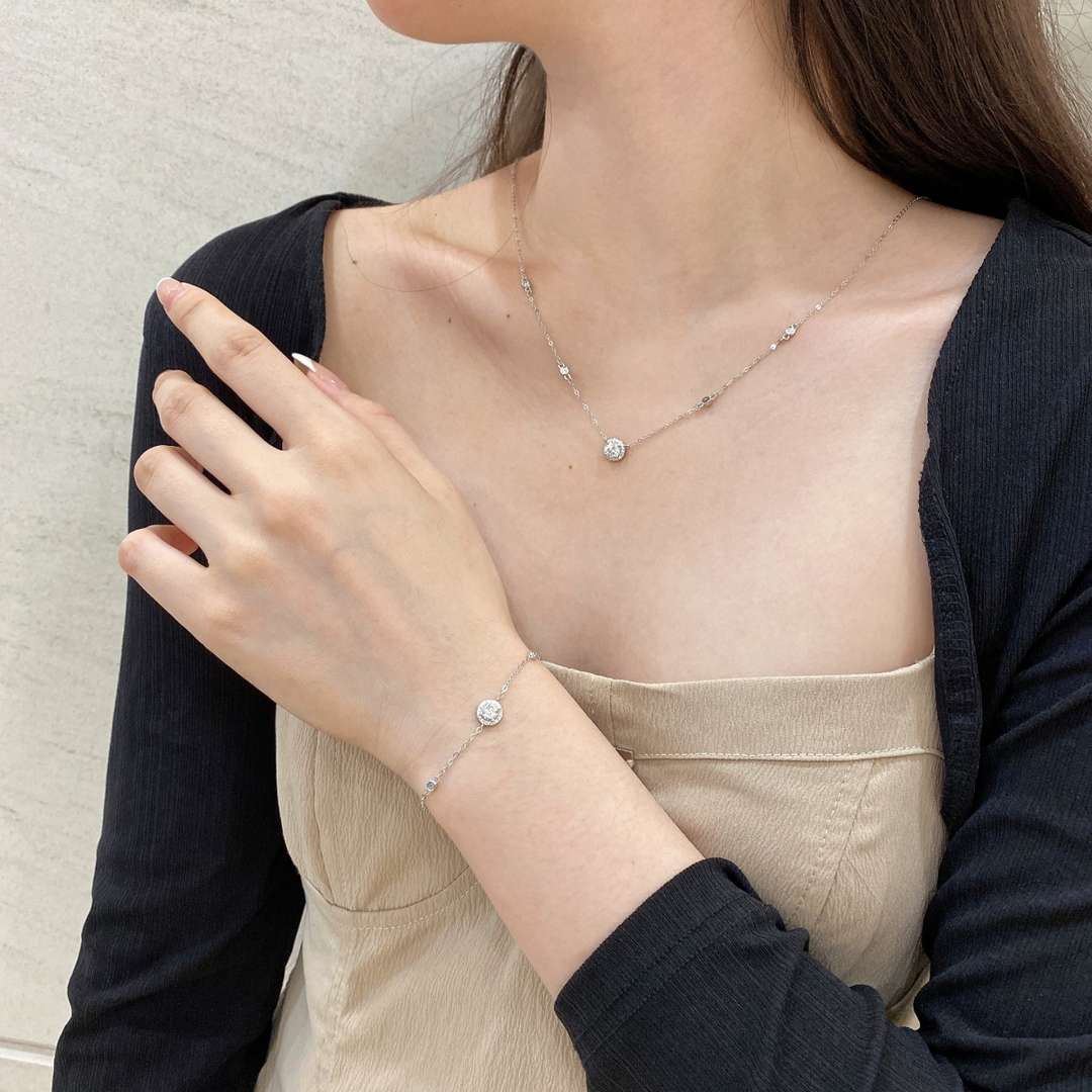 [Violet JW]Dazzling Round Cut Shape Bracelet