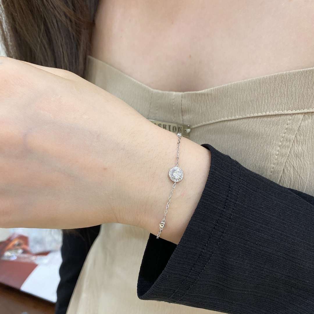 [Violet JW]Dazzling Round Cut Shape Bracelet