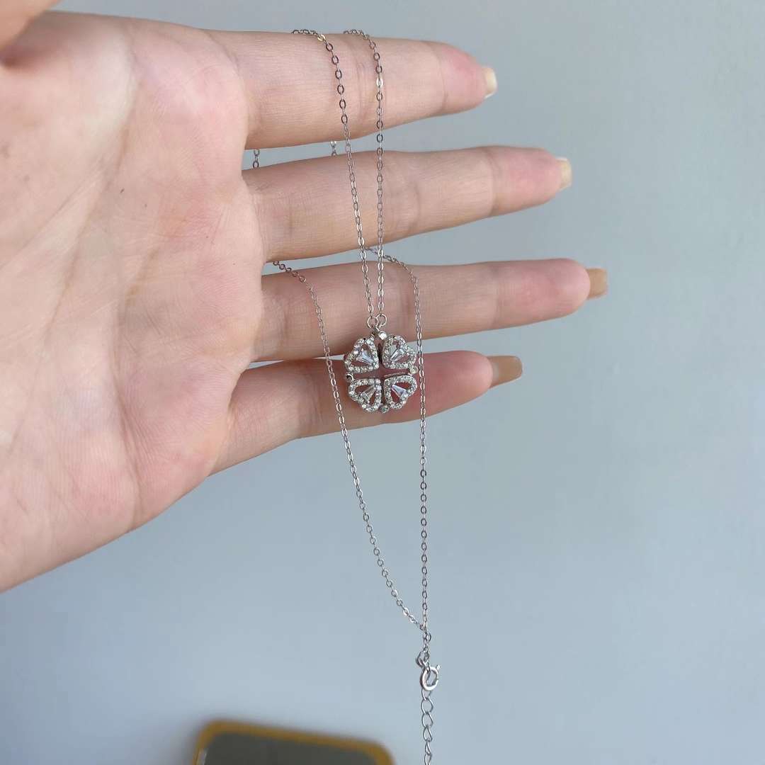 [Violet JW]Ornate Heart Cut Flower Shape Necklace