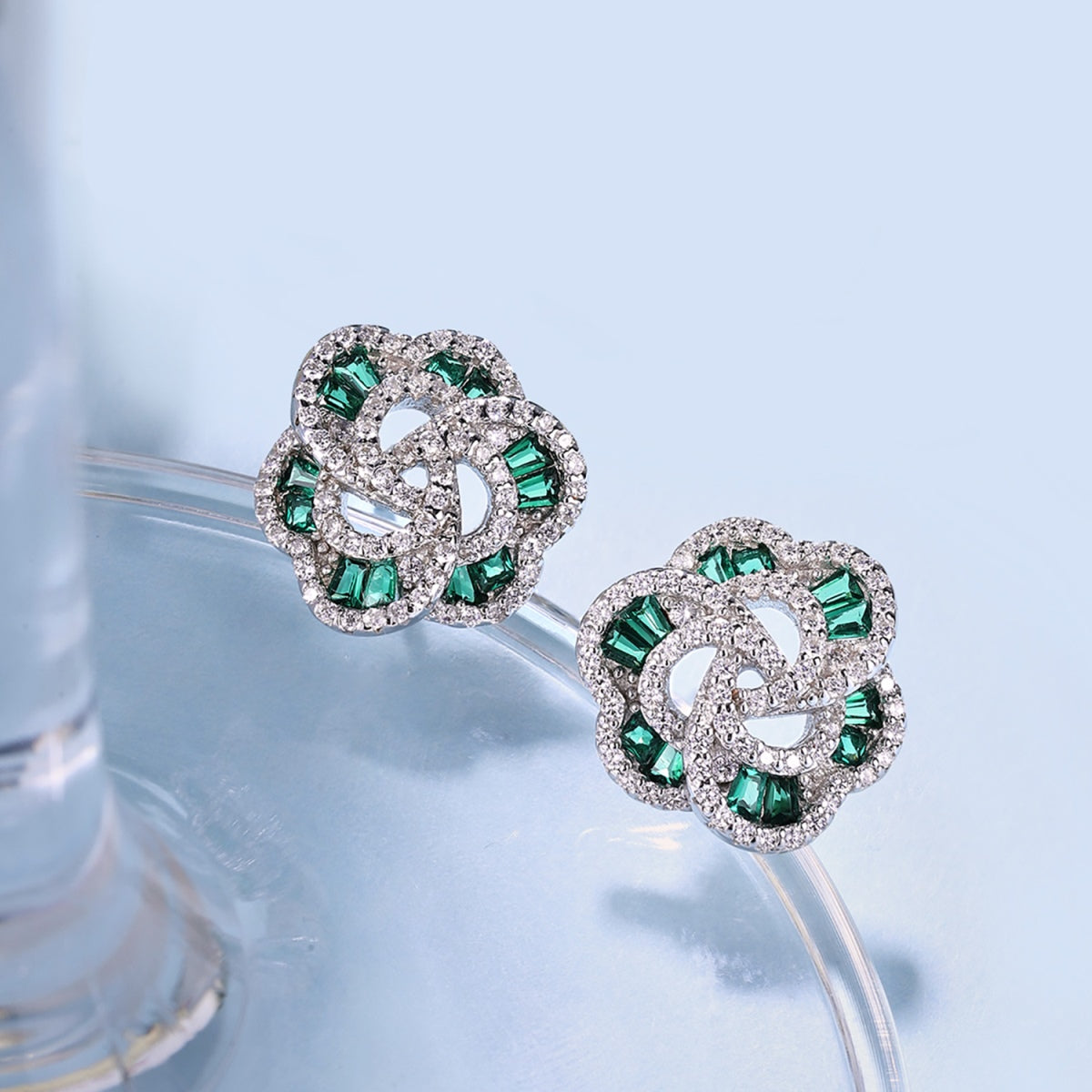 [Violet JW]Exquisite Flower Shape Daily Earrings