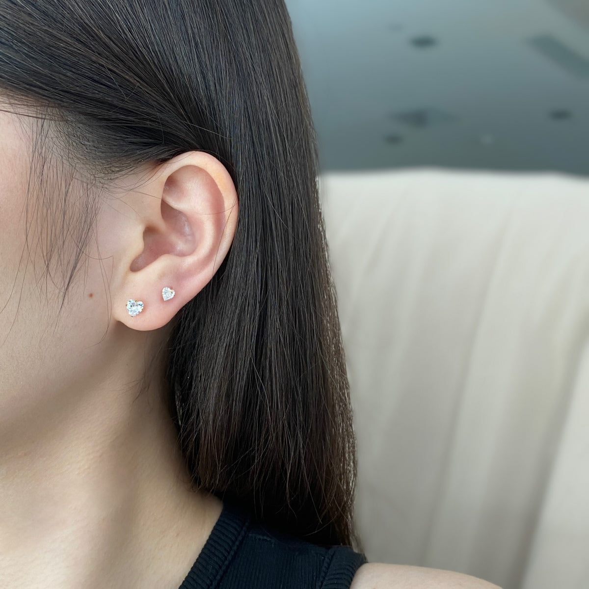 [Violet JW]Sparkling Heart Shaped Simple Earrings