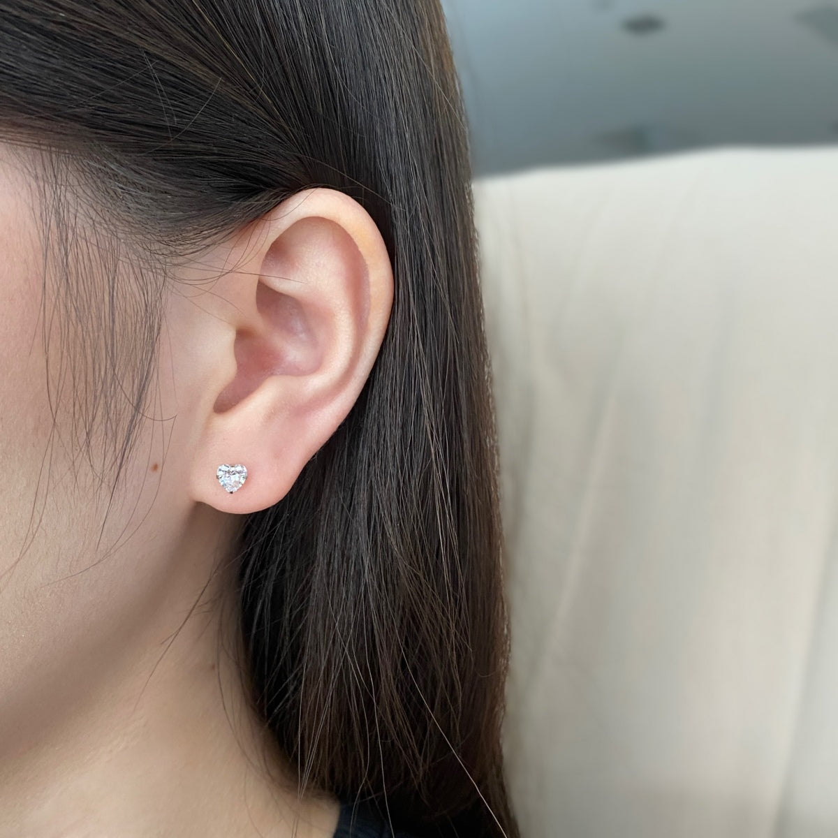 [Violet JW]Sparkling Heart Shaped Simple Earrings
