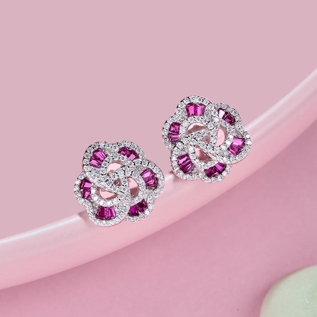 [Violet JW]Exquisite Flower Shape Daily Earrings