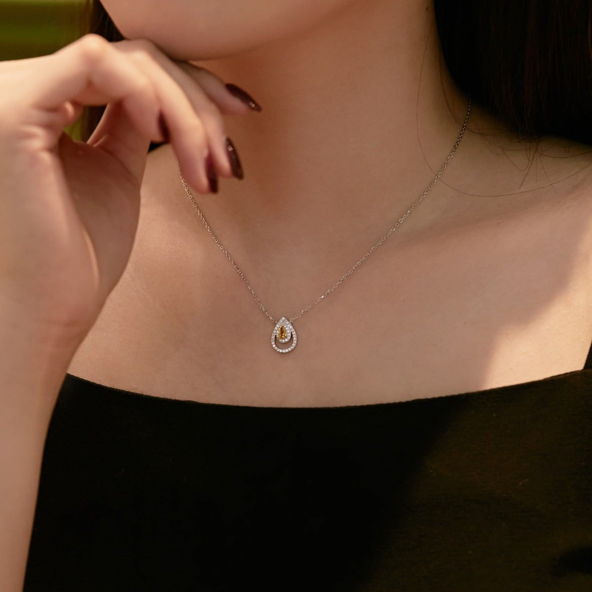 [Violet JW]Sparkling Pear Cut Necklace