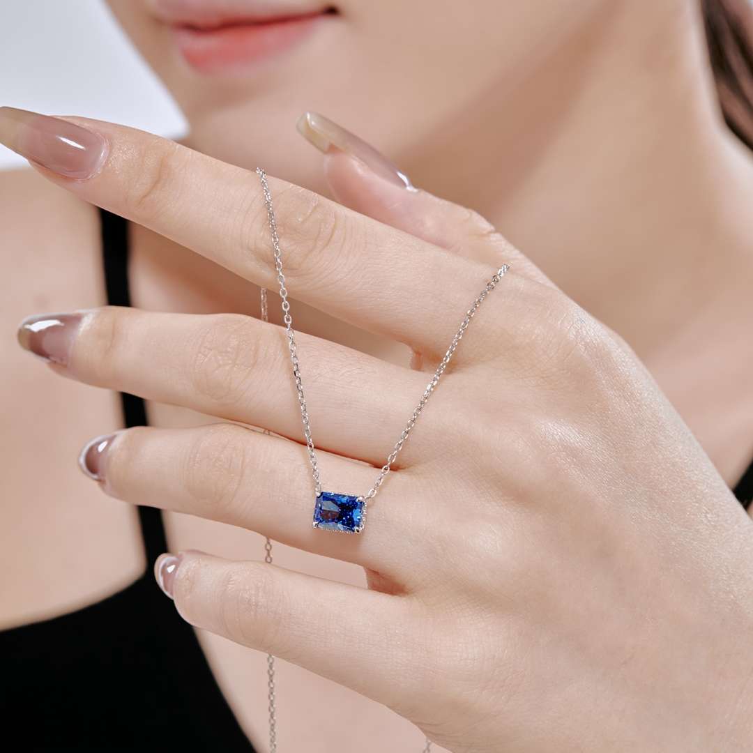 [Violet JW]Luxurious Square Shape Colorful Necalack