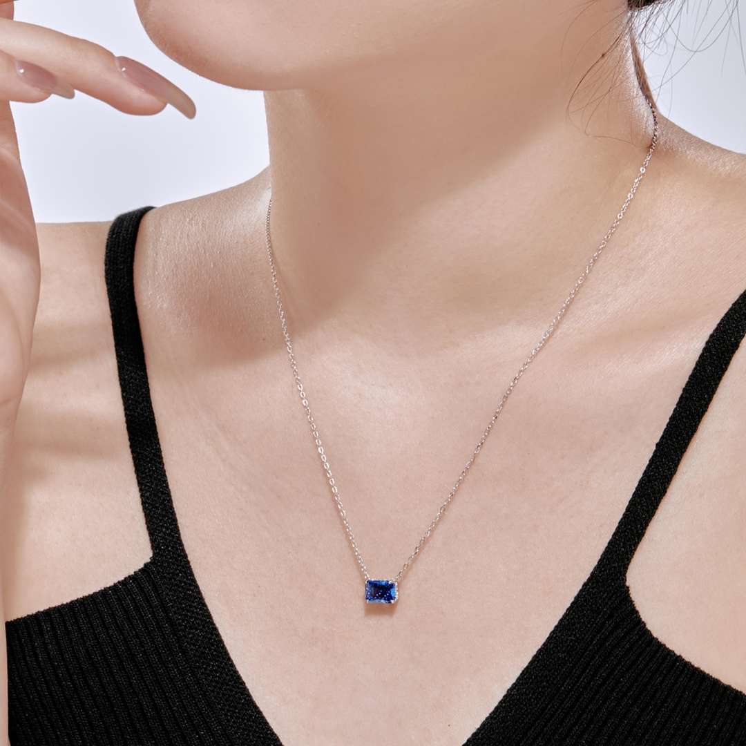 [Violet JW]Luxurious Square Shape Colorful Necalack