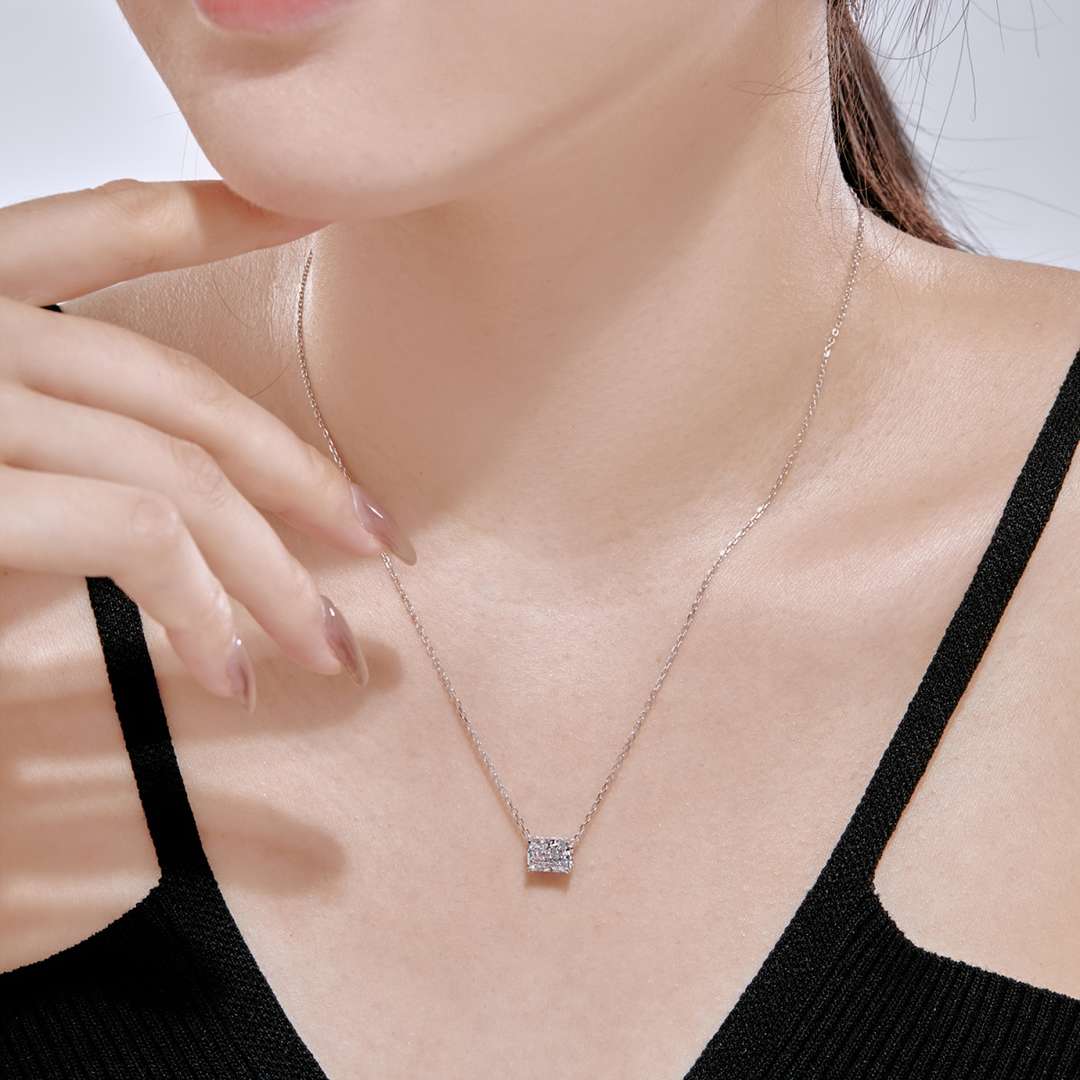[Violet JW]Luxurious Square Shape Colorful Necalack