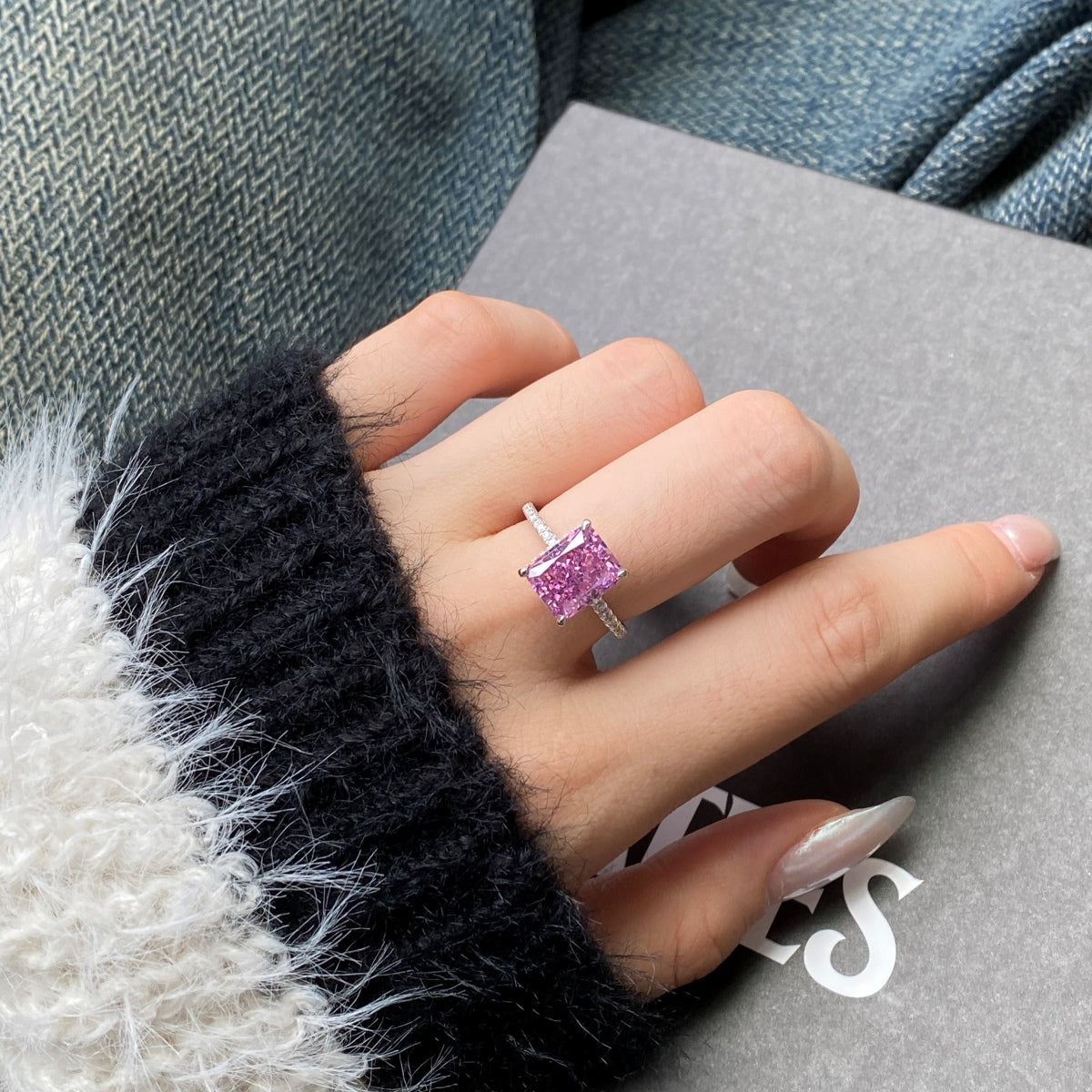[Violet JW]4.0 Carat Luxurious Engagement Ring
