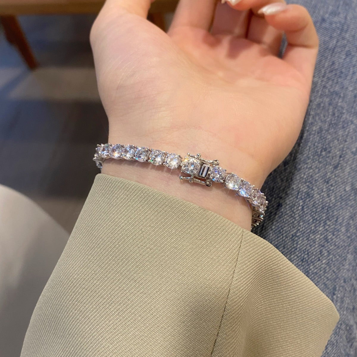 [Violet JW]Ornate Sparkling Round Cut Wedding Bracelet