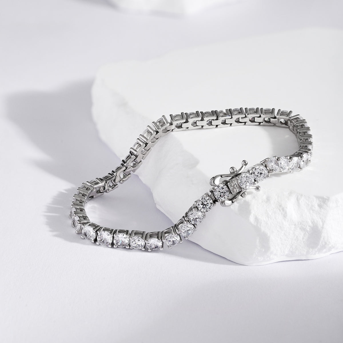 [Violet JW]Luxurious Ornate Round Cut Tennis Bracelet