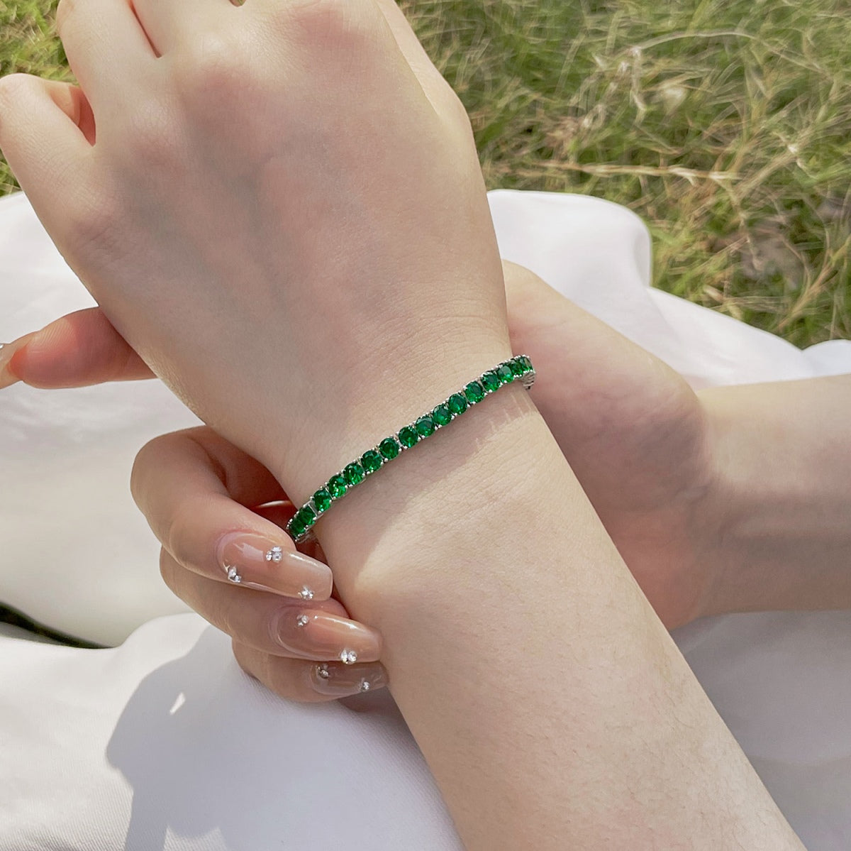 [Baslove] Strahlend buntes Party-Armband im Rundschliff