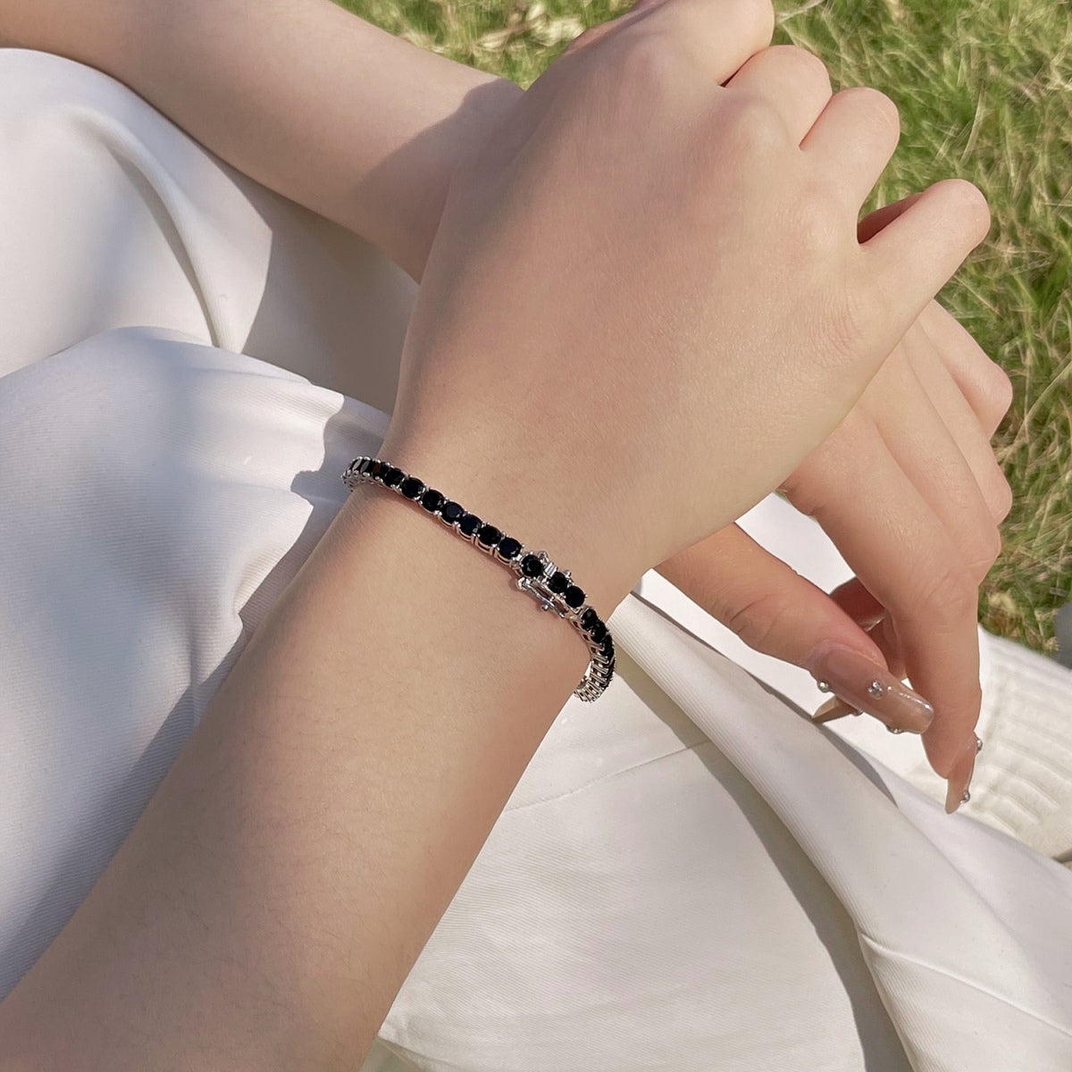 [Baslove] Strahlend buntes Party-Armband im Rundschliff
