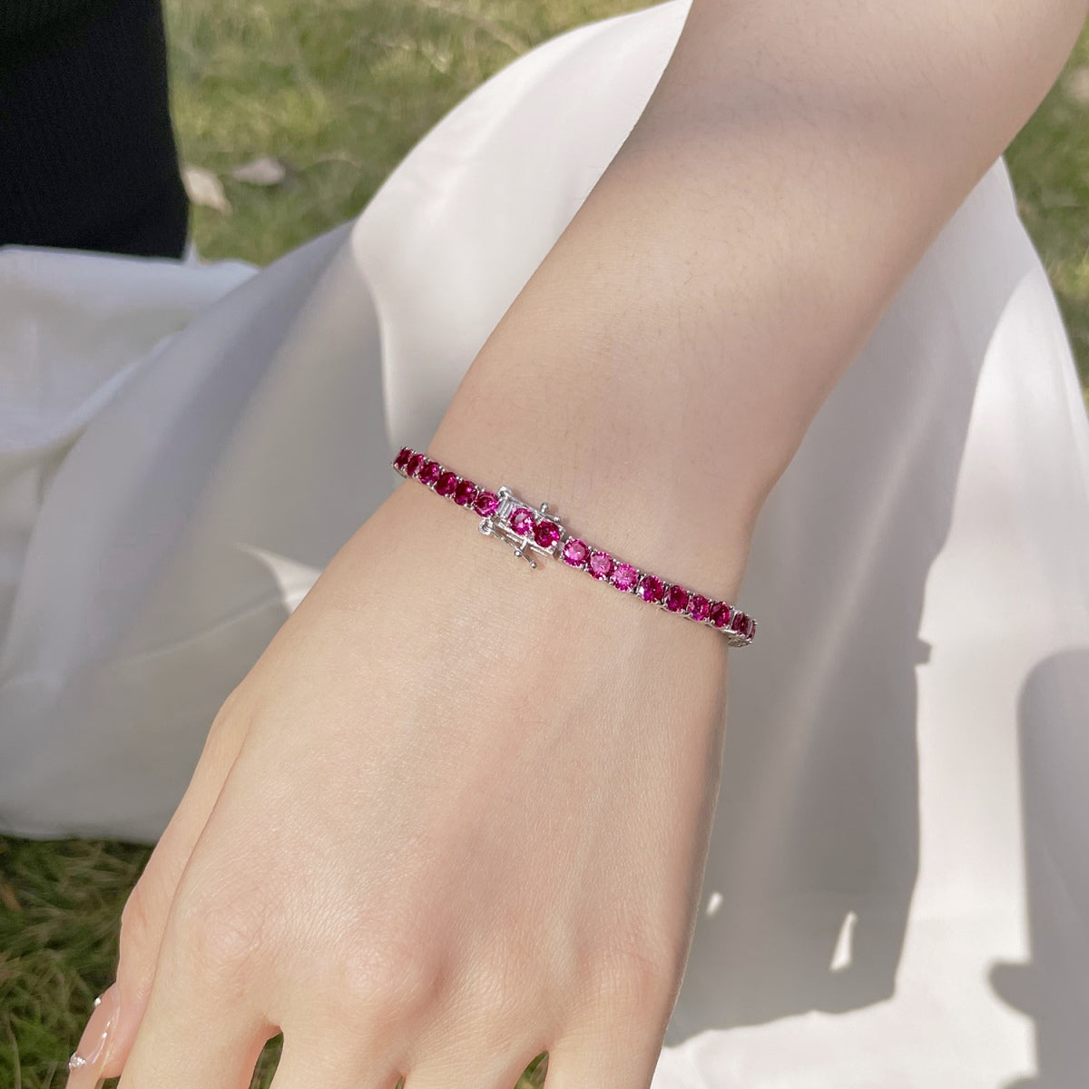 [Baslove] Strahlend buntes Party-Armband im Rundschliff