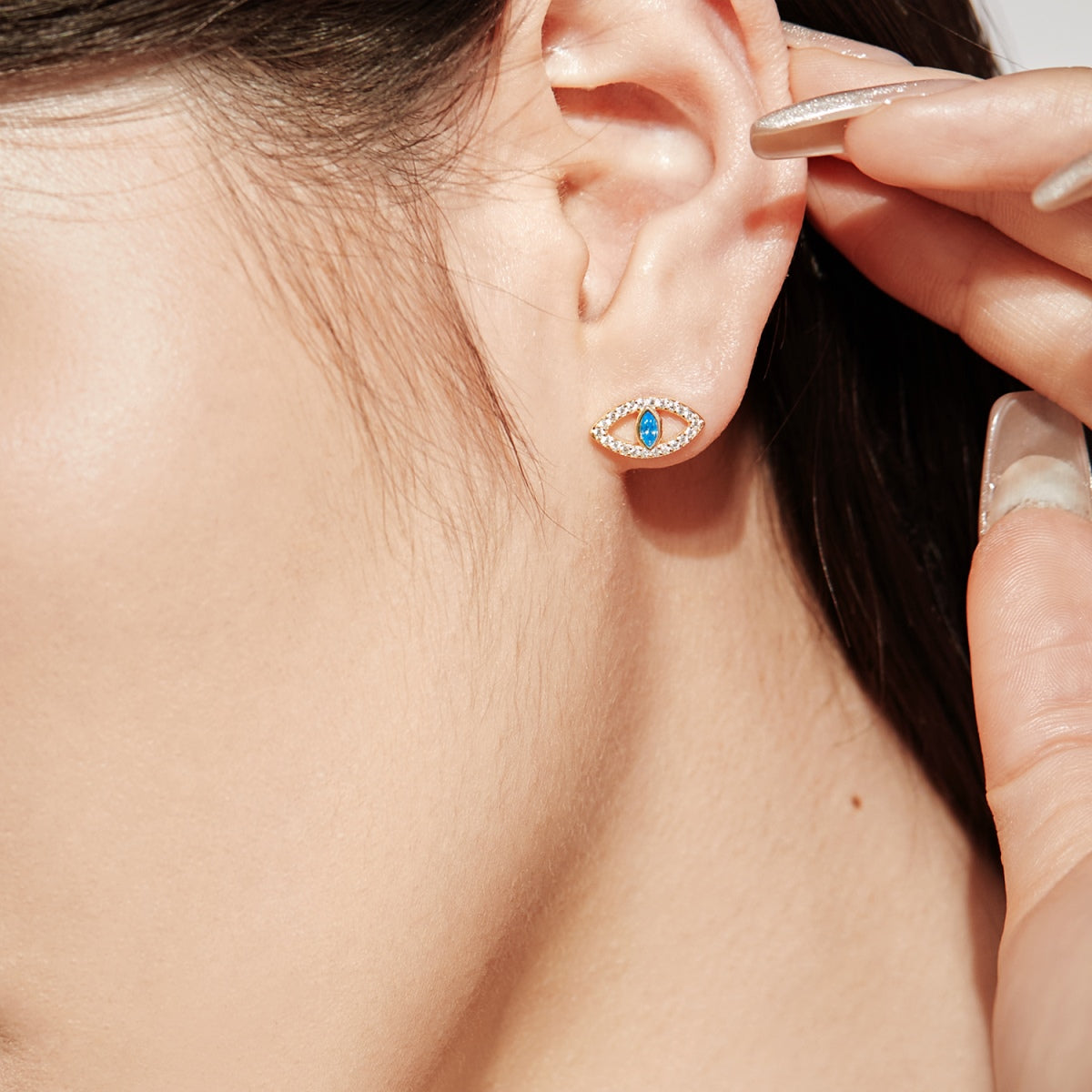 [Violet JW]Blue Devil Eyes Hollow Stud Earrings