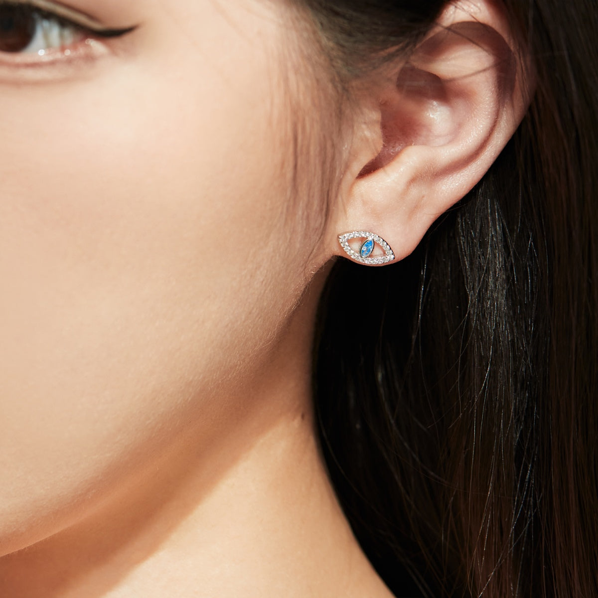 [Violet JW]Blue Devil Eyes Hollow Stud Earrings