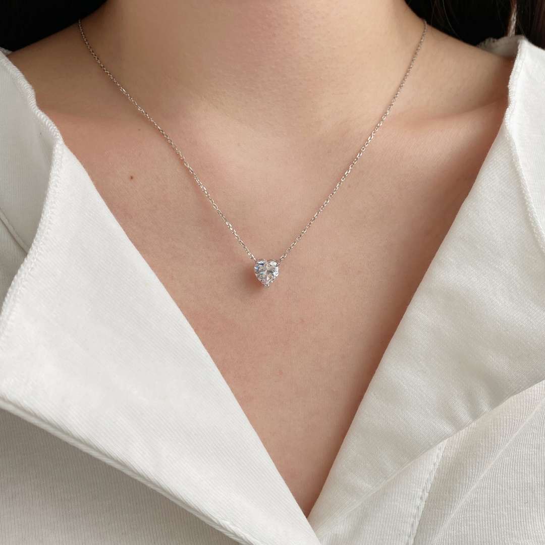 [Violet JW]Heart Shape Main Stone Pendant Collarbone Necklace