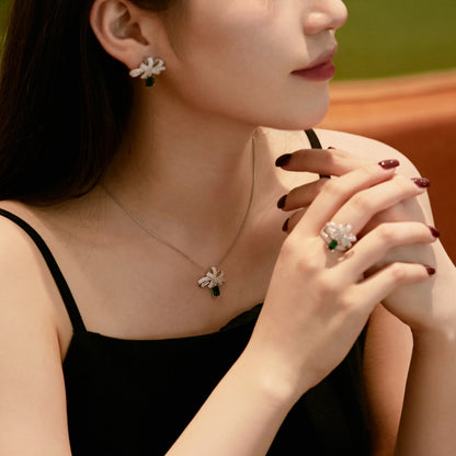[Violet JW]Luxurious Flower Shape Emerald Cut Necklace