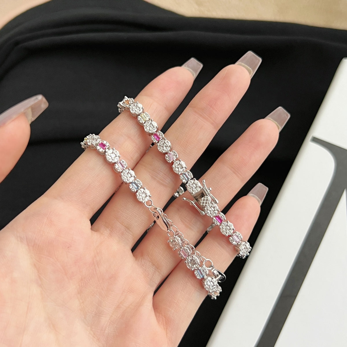 [Violet JW]Dazzling Radiant Multi Cut Daily Bracelet