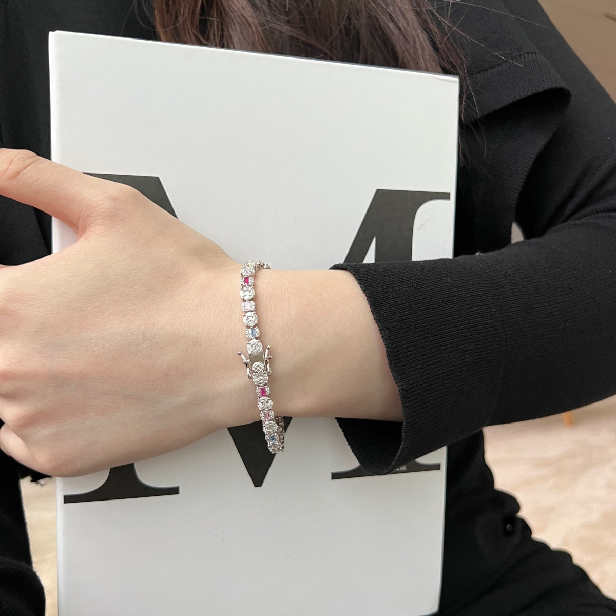 [Violet JW]Dazzling Radiant Multi Cut Daily Bracelet