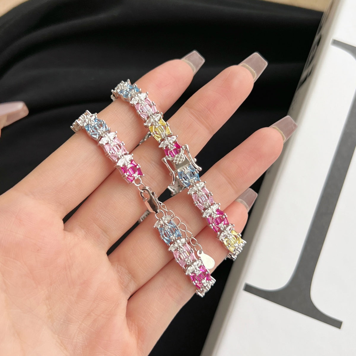 [Violet JW]Delicate Colorful Multi Cut Party Bracelet