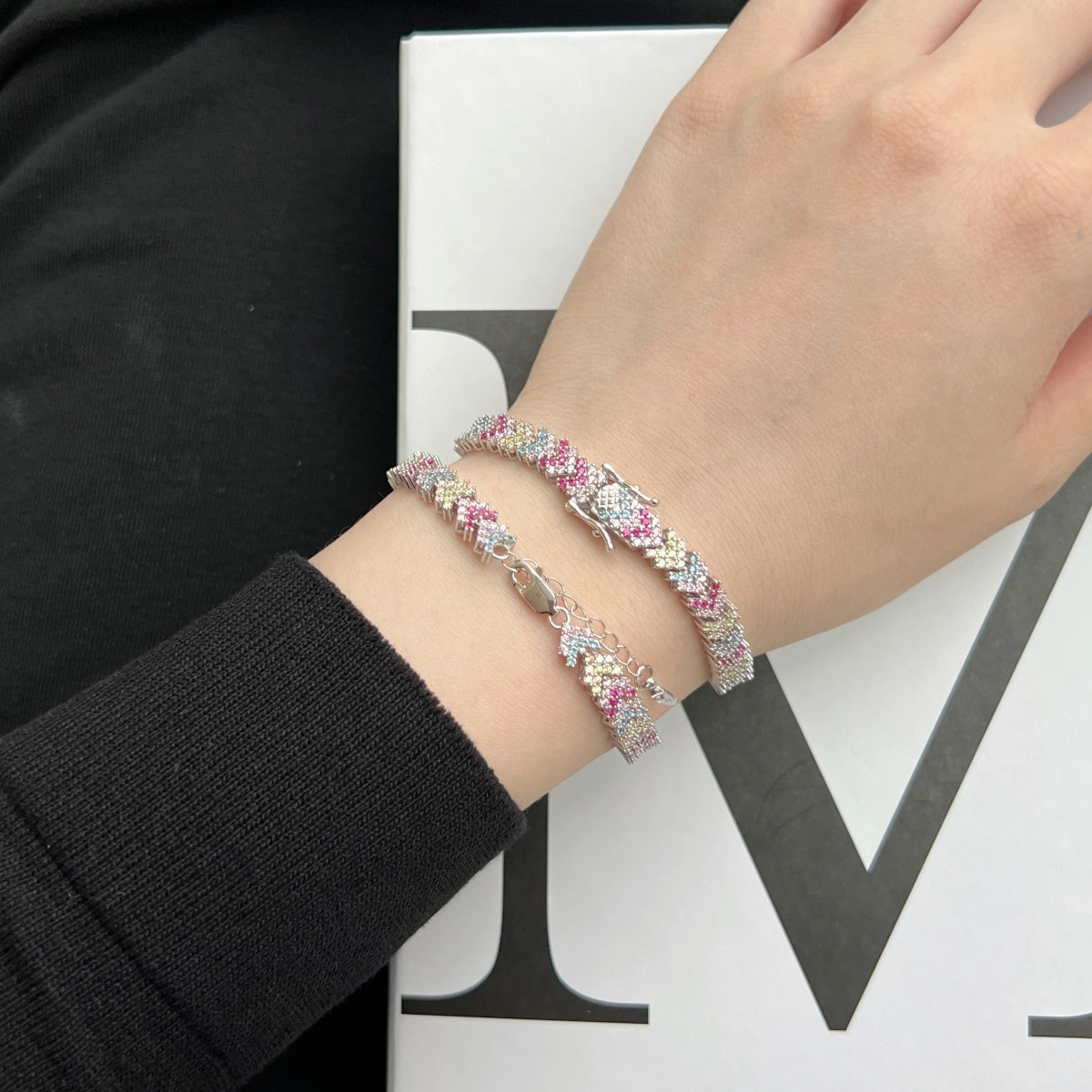 [Violet JW]Ornate Sparkling Round Cut Party Bracelet