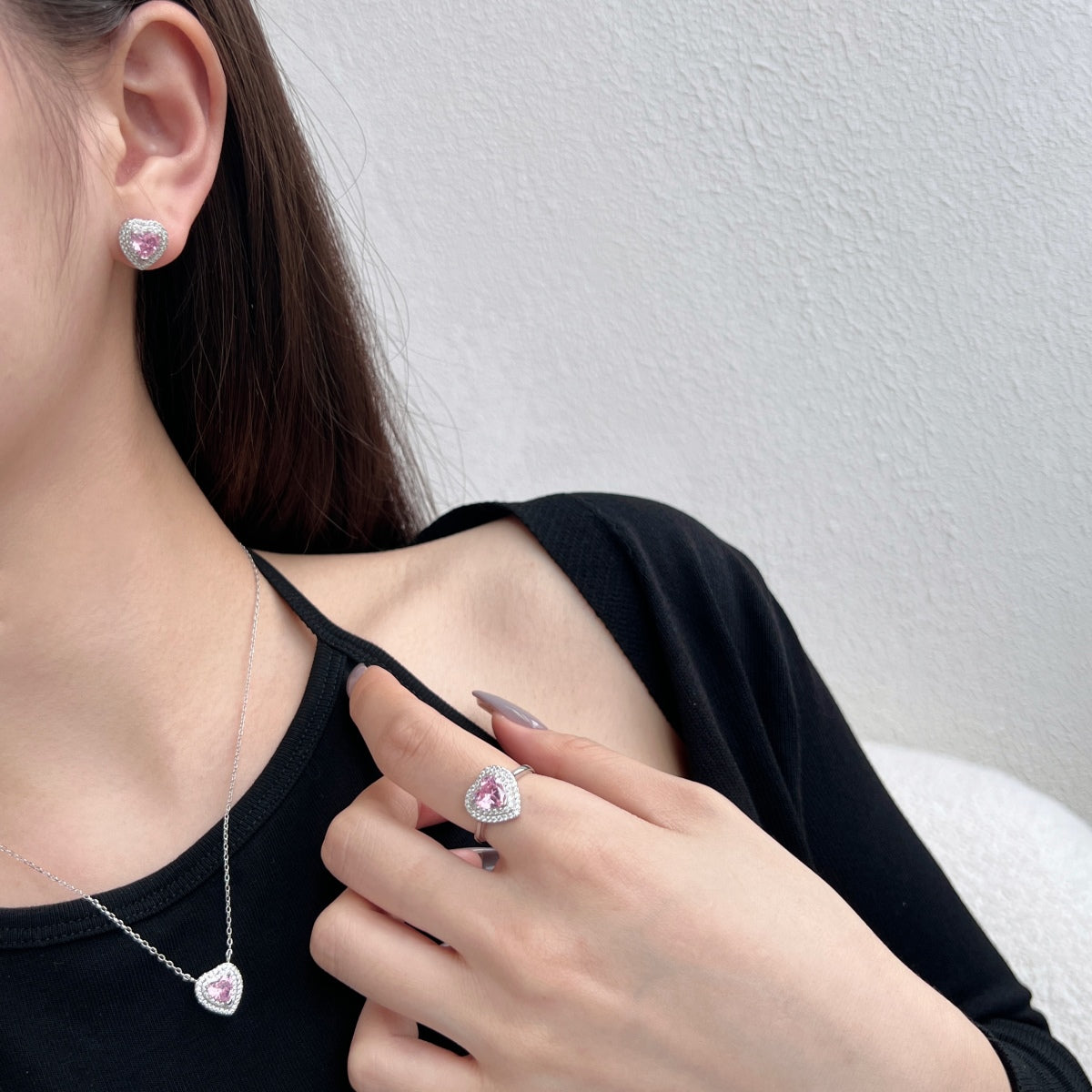[Violet JW]Dazzling Heart Shape Lover Earrings