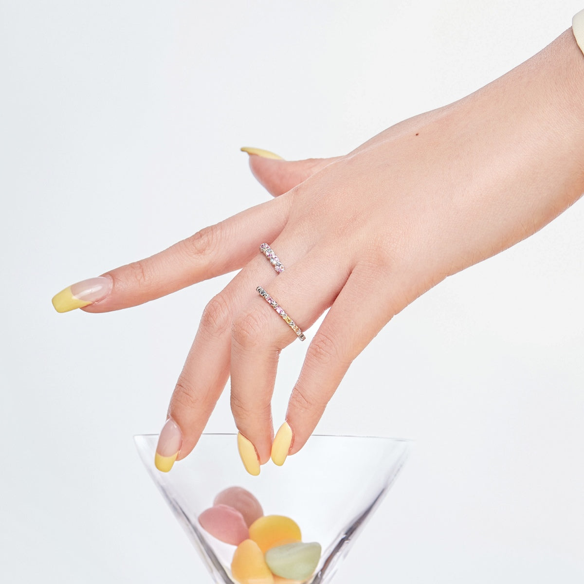 [Violet JW]Dainty Ebullient Round Cut Daily Ring