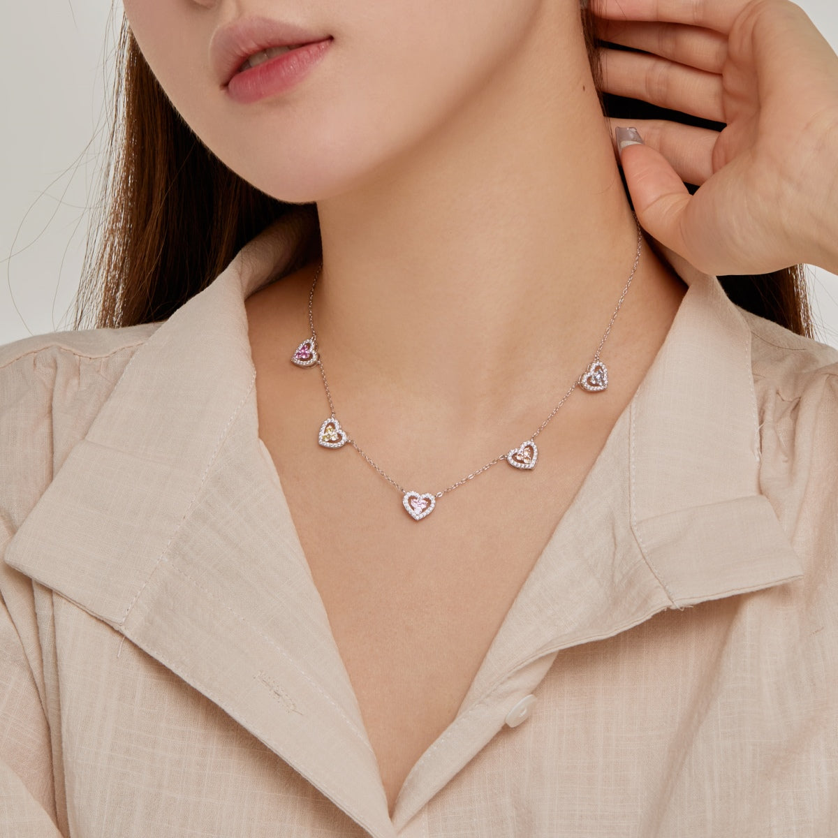 [Violet JW]Sparkling Five Heart Necklace